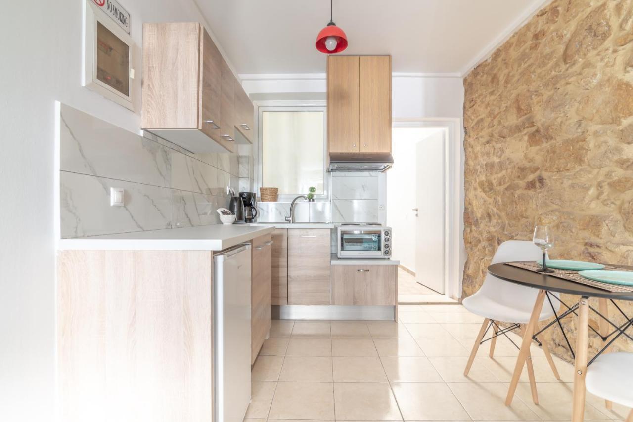 1 Bedroom Apartment Opposite Medical Center イラクリオン エクステリア 写真