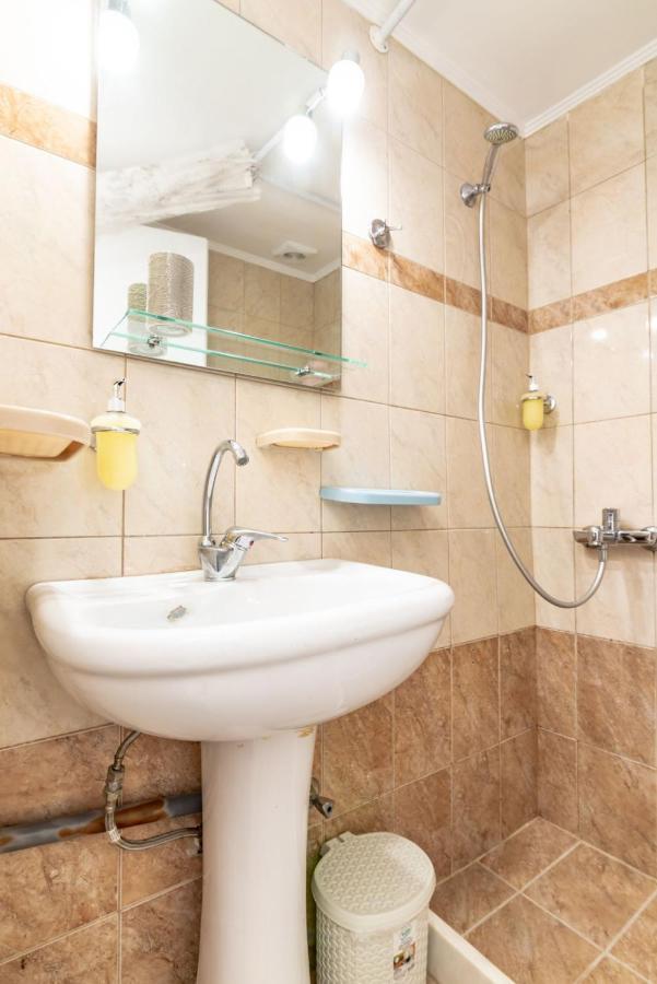 1 Bedroom Apartment Opposite Medical Center イラクリオン エクステリア 写真