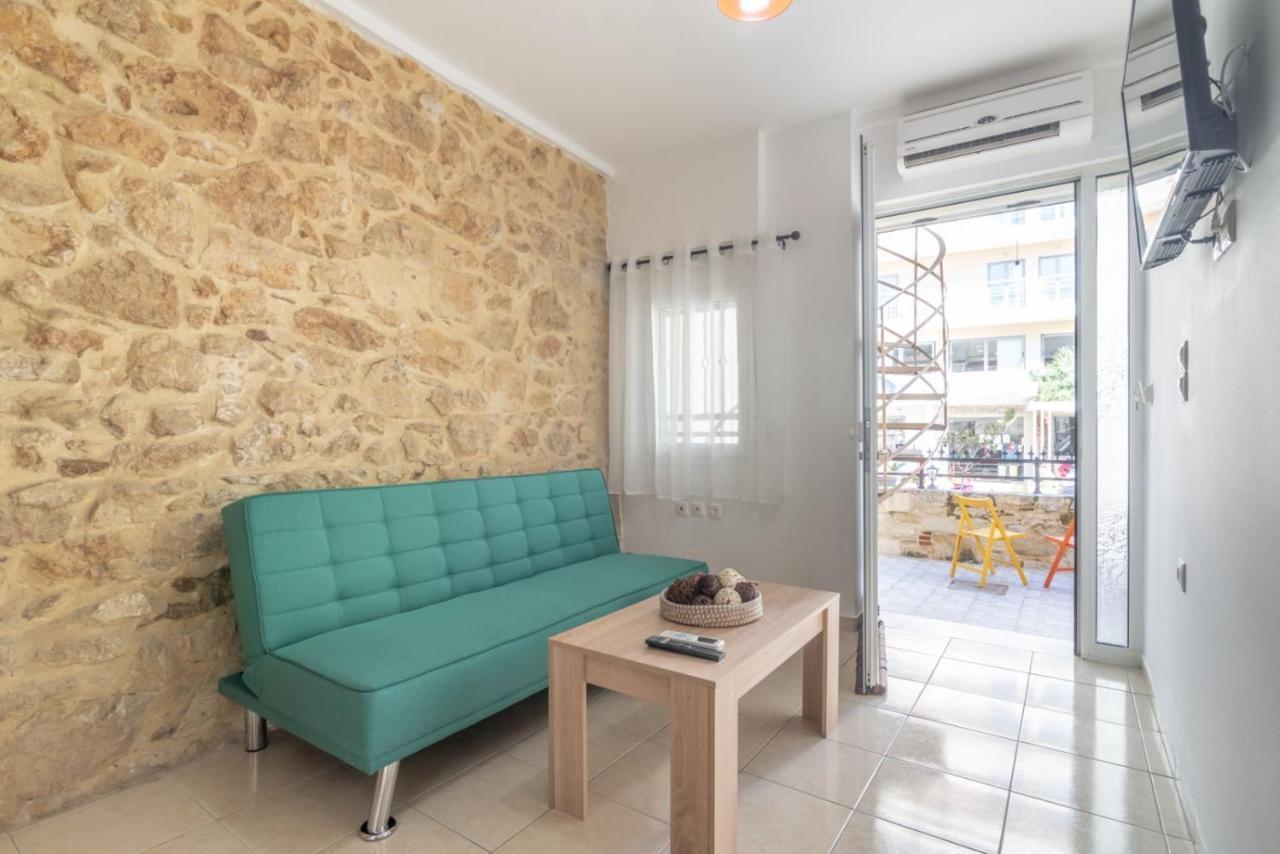 1 Bedroom Apartment Opposite Medical Center イラクリオン エクステリア 写真